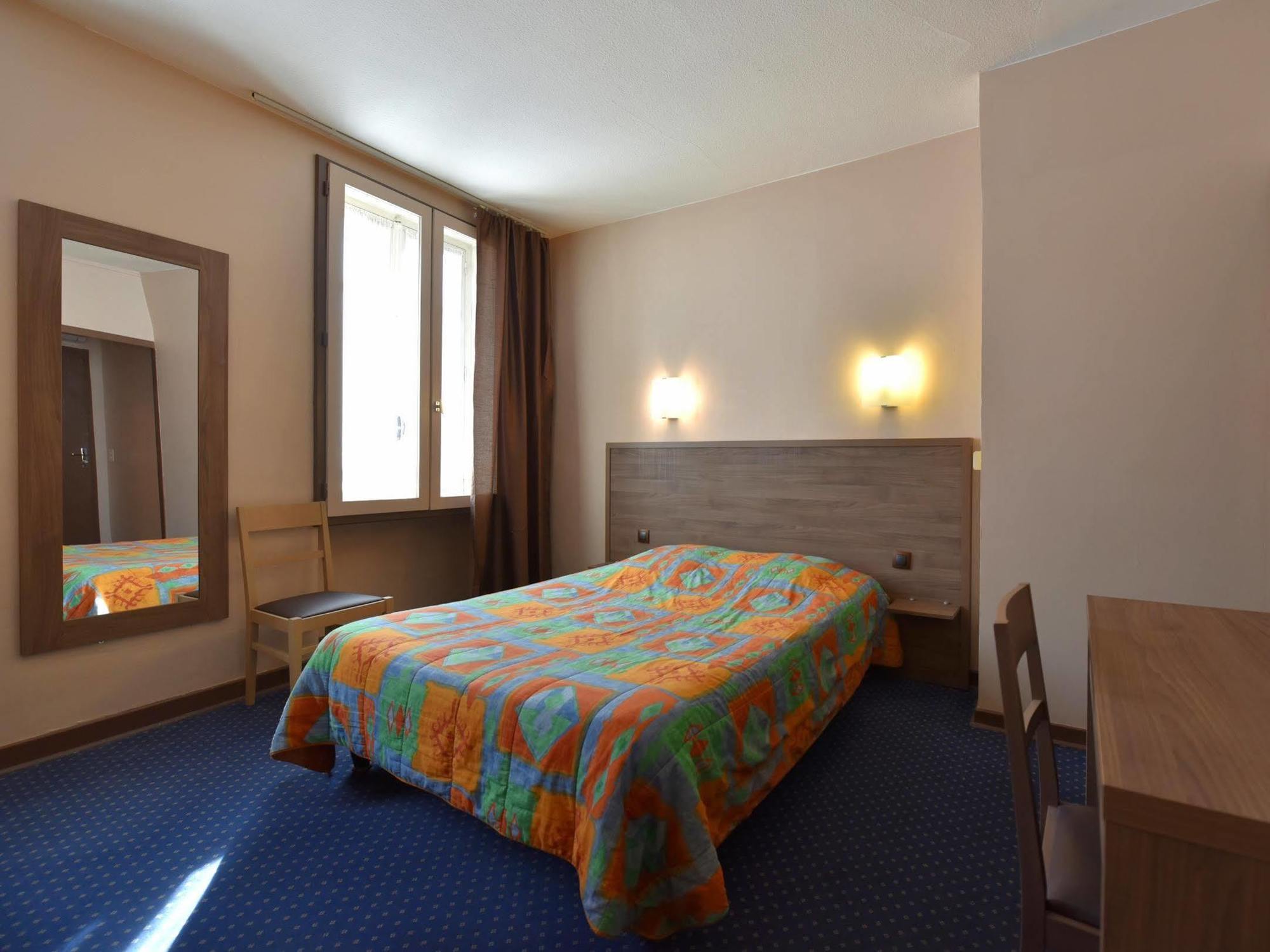 Logis Hotel Saint Jacques Валанс Екстериор снимка